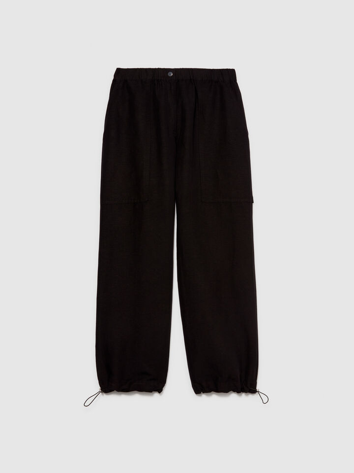 Linen blend cargo trousers - women's carrot fit trousers - Black | Sisley image number 6